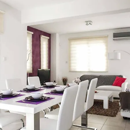 Chateau Blanc * Protaras